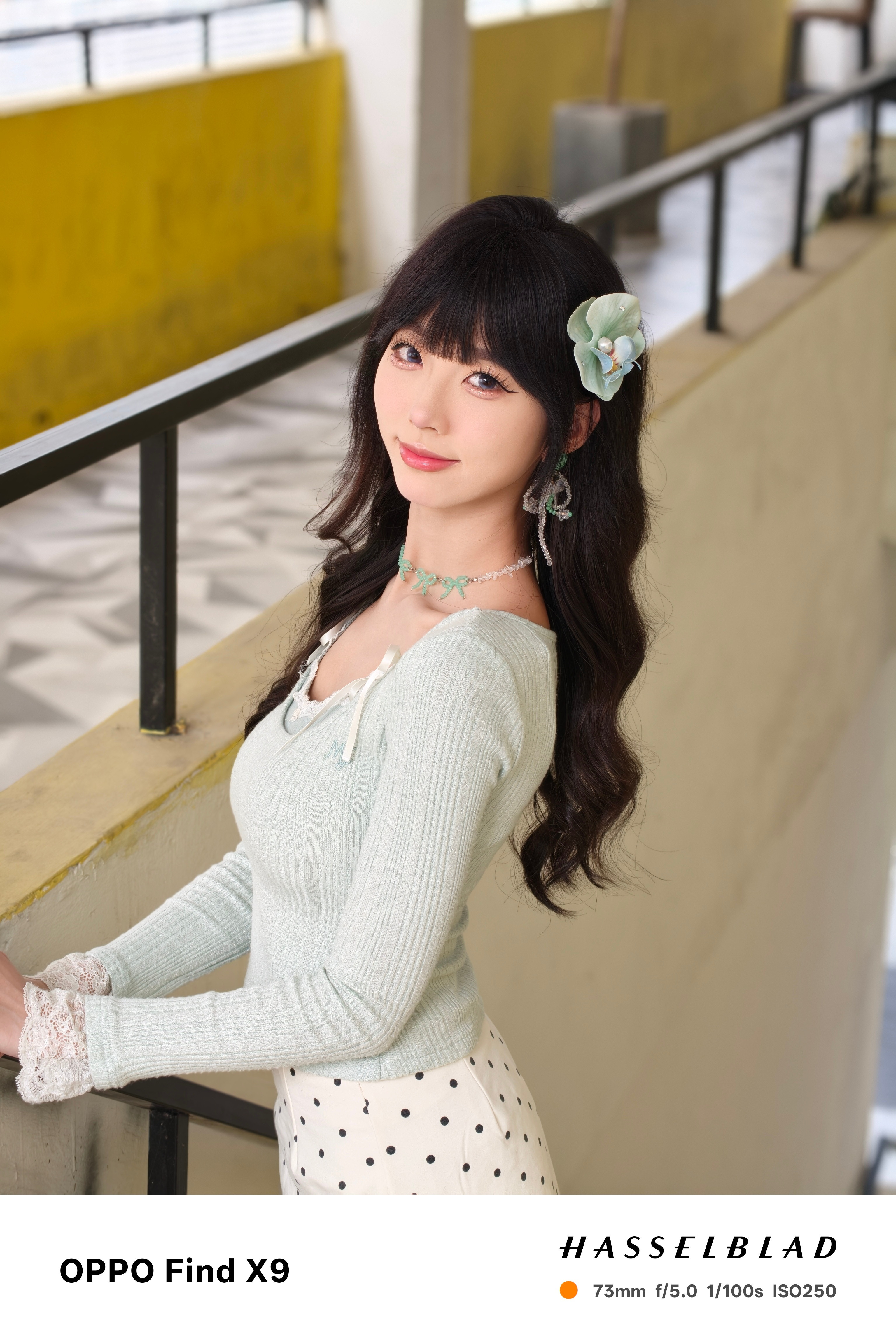 俗话说人像拍照还得看OV，那标准版的这几组人像表现怎么样~哪家的直出效果更讨喜呢