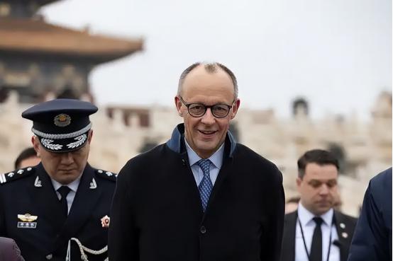 访华不到24小时，默茨拿下120架飞机大单，转头就给日本承诺？ 最近德国总理