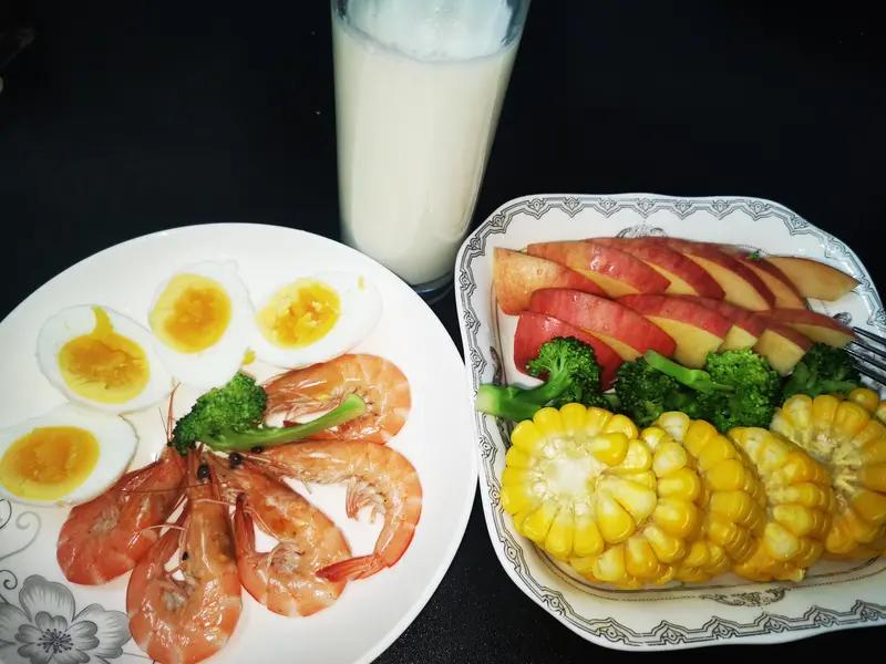 老年人该吃好点还是清淡点?老年人饮食是该吃好点还是清淡点，其实没必要非此即彼。