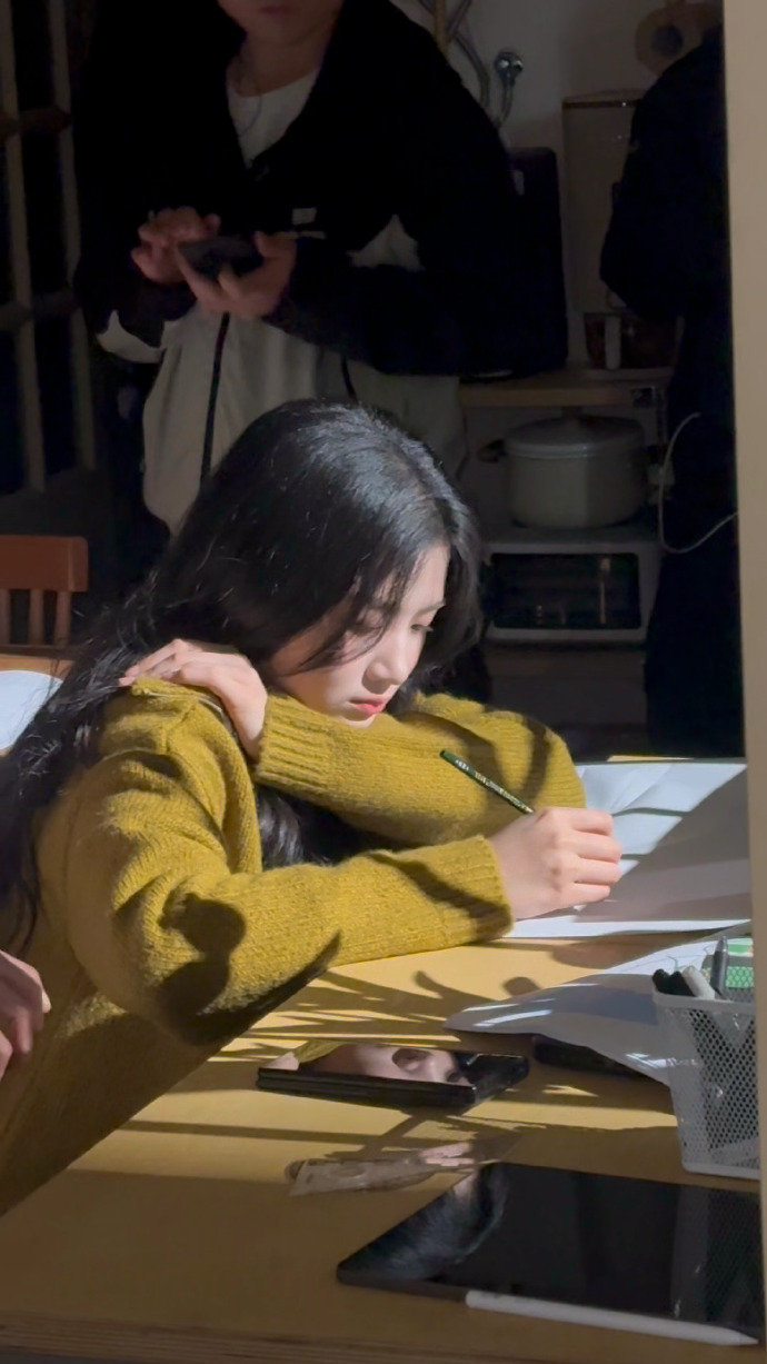 卢昱晓胡羞爱你老己卢昱晓羞把手头工作先放一放卢昱晓胡羞爱你老己，卢昱晓羞把手头