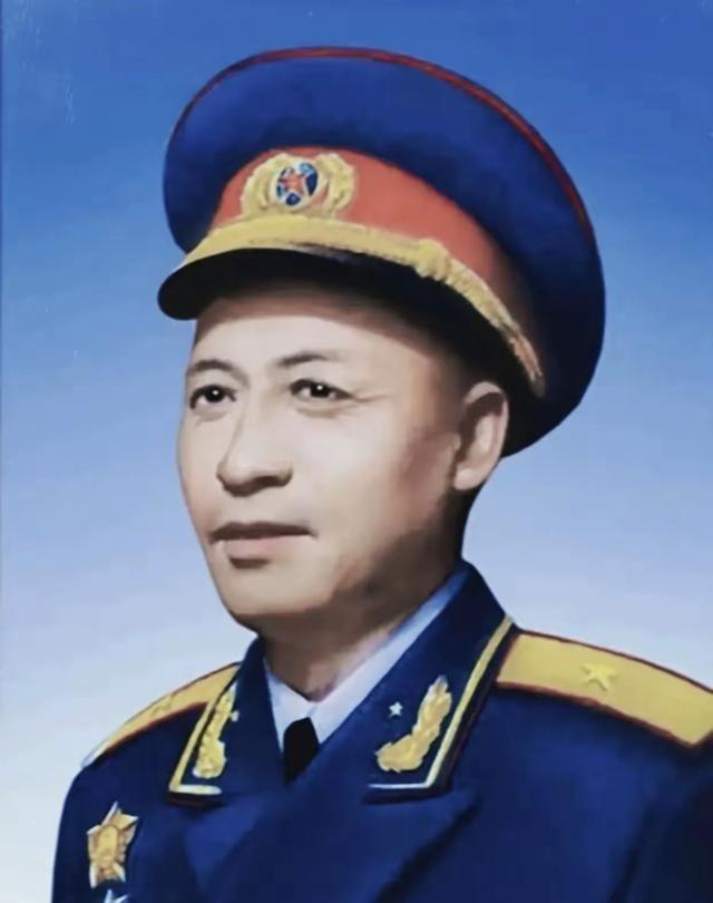 开国将帅顶尖富家子弟！家境远超陈赓、赖传珠，豪门少爷倾尽家产投身革命1948年