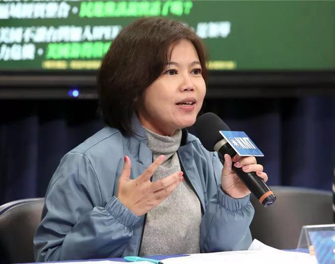国民党主席之争近日白热化，已表态参选的彰化县前县长卓伯源4日表示，他认为国民党前