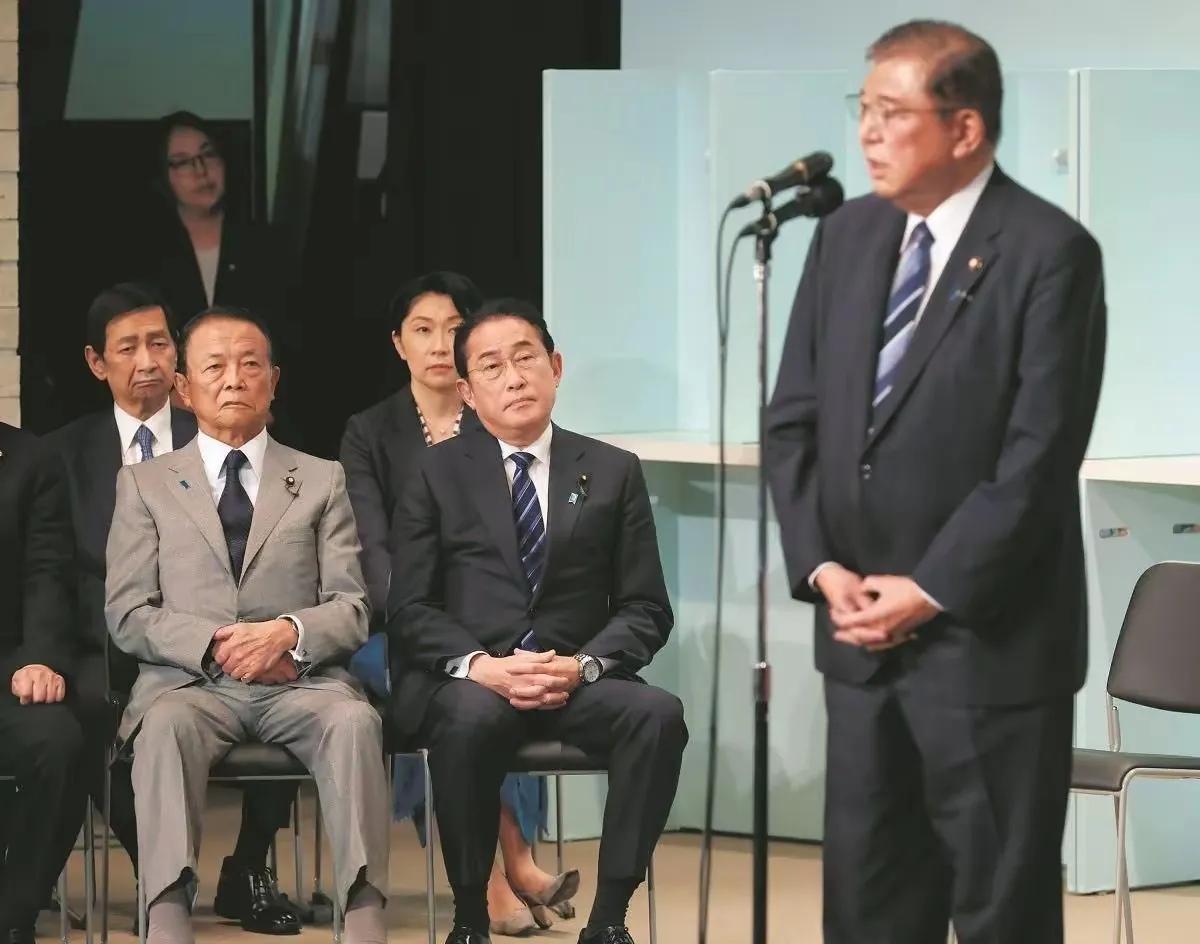 ​就差37票就能成为新首相，高市早苗这时候捶胸顿足，失去了成为新首相的机会，最重