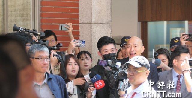 韩国瑜：民进党政府别只看台积电　要关心千万劳农　　台中市新社区农会23日在“立