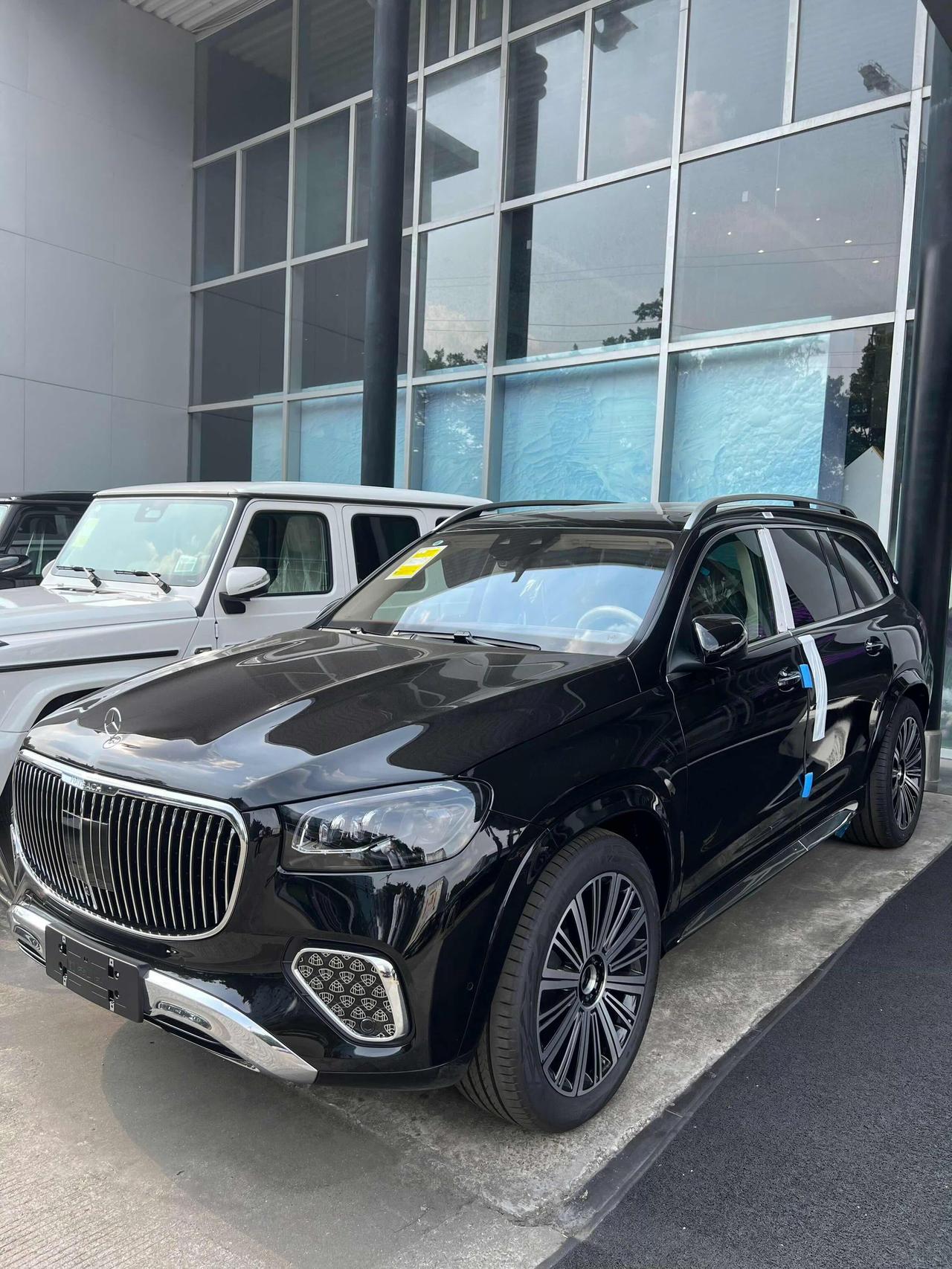 9月22日，迈巴赫GLS480礼逸版上市，官方指导价149.8万。它可是新增入