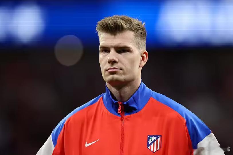 据《米兰体育报》报道，马德里竞技的挪威前锋瑟洛特，已经取代莱万和弗拉霍维奇，成为