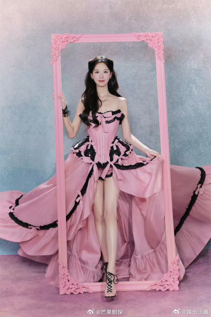 陈都灵粉色洛丽塔裙陈都灵公主洛丽塔裙人间芭比陈都灵，美的挪不开眼啊