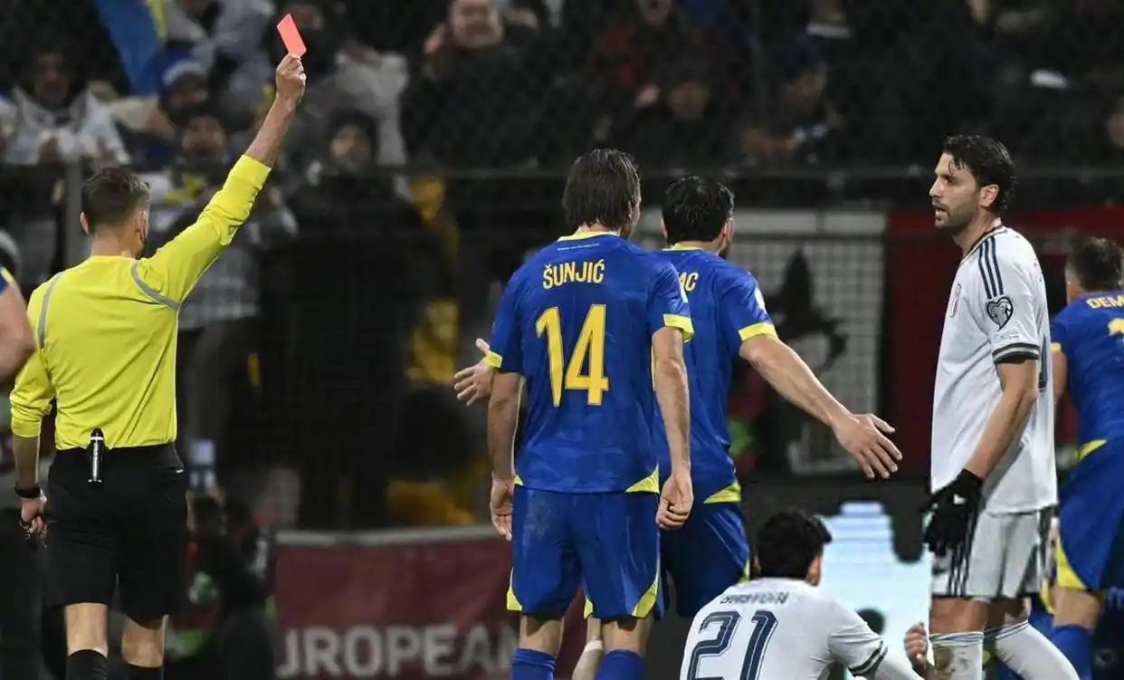 以前说意大利无缘世界杯是巧合，可是连续无缘三届世界杯，这完全是实力不济了。20