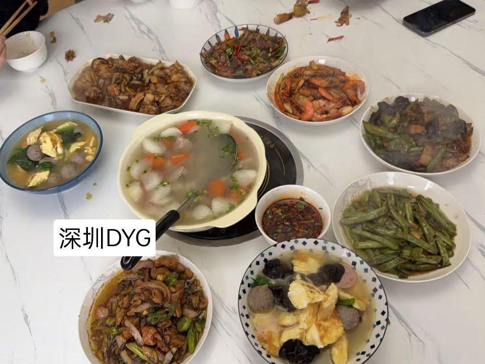 kpl深夜食堂来了！竞男伙食哪家强！这期是修狗特地放在晚上发出来馋大家的大部分