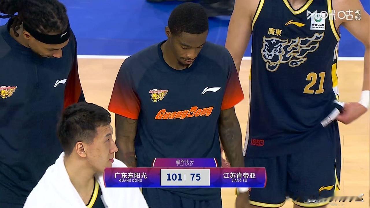 毫无悬念！广东101：75大胜江苏晋级，明天将和合肥狂风竞争俱乐部杯赛的八强席位