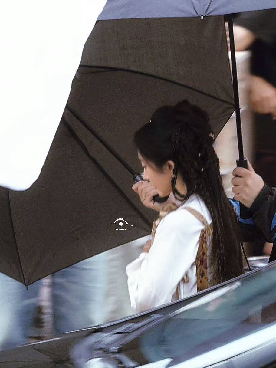 杨幂宋祖儿周也王楚然全女穿越来看这个内娱爆剧最多，演技与流量并存的现象级女王杨