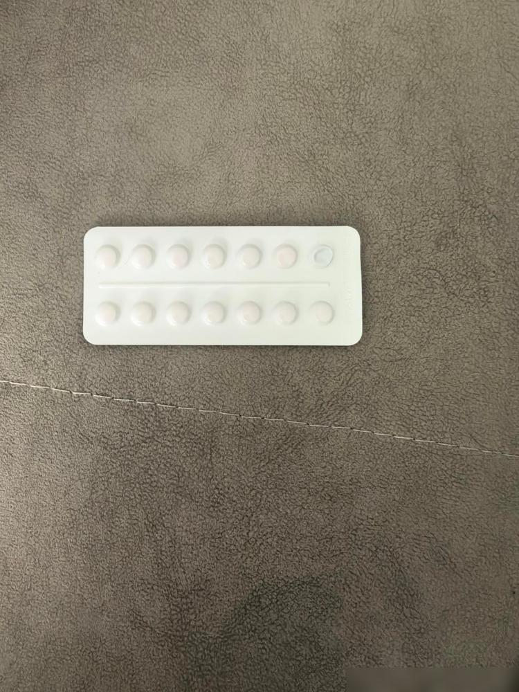 参加老同事聚会，十多个人一半多吃他汀类药物，有吃进口的，有吃国产的，包括我也在吃