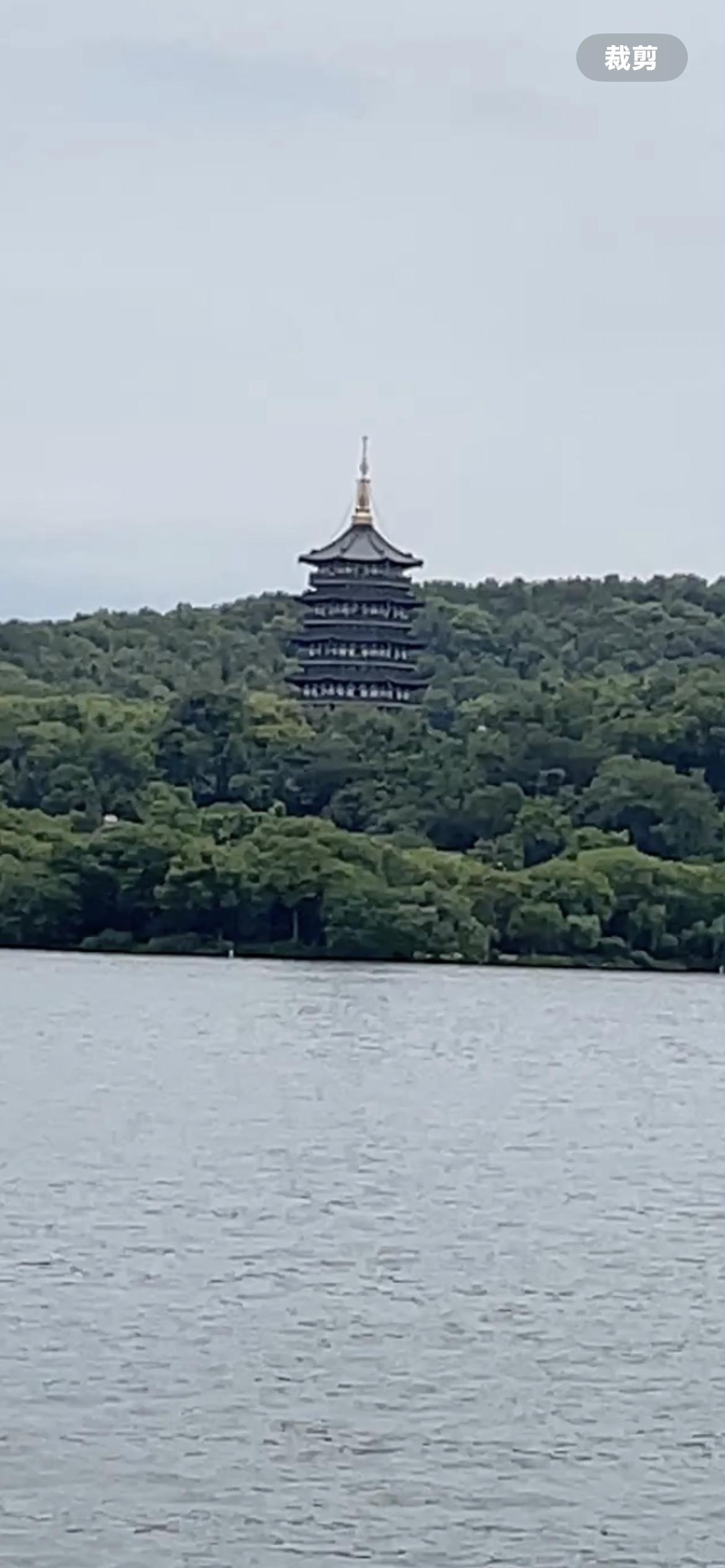 本月19日下午我们从上海乘高铁前往杭州，在杭州西站下车后搭乘杭州出租车到全季杭州