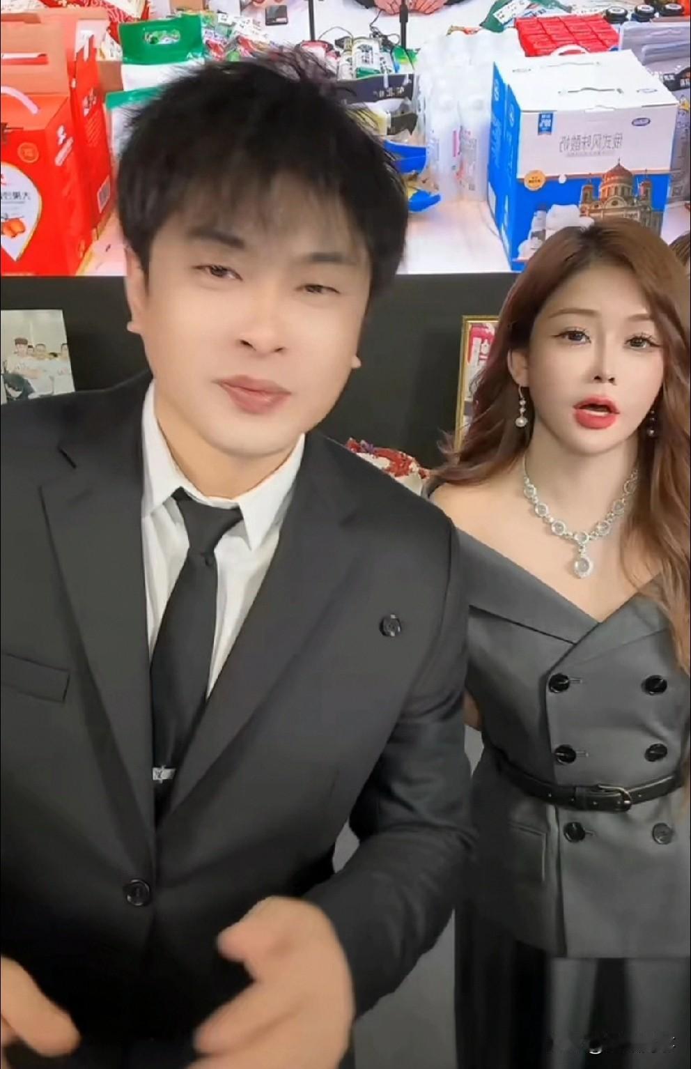 阿宇说辛巴想回来就能回来，因为没封号，跟老葛刘二狗禁言处境不一样！