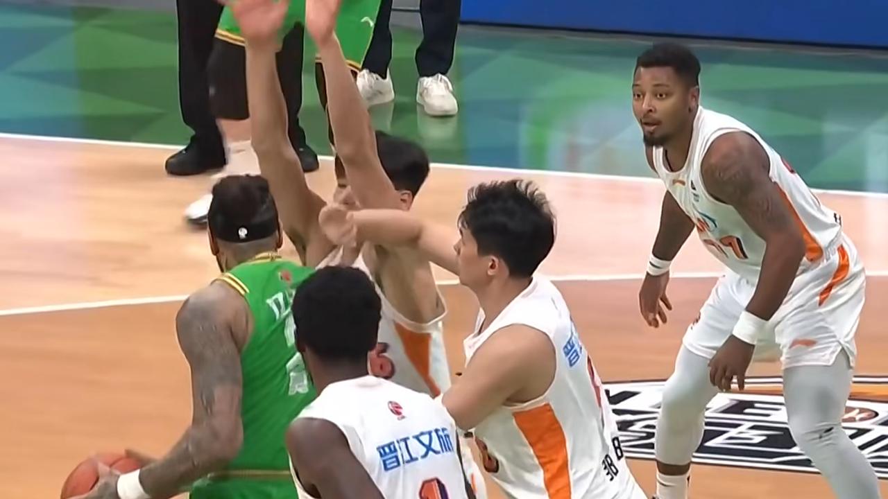 CBA一夜排名又变！辽宁轻取福建，升至第九！四川36连败继续垫底！北京时