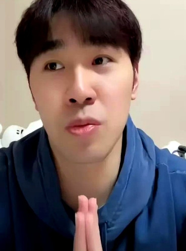 现在全网最糟心的球员就是闫安了吧！不是因为钱不够花，也不是因为训练强度大，而