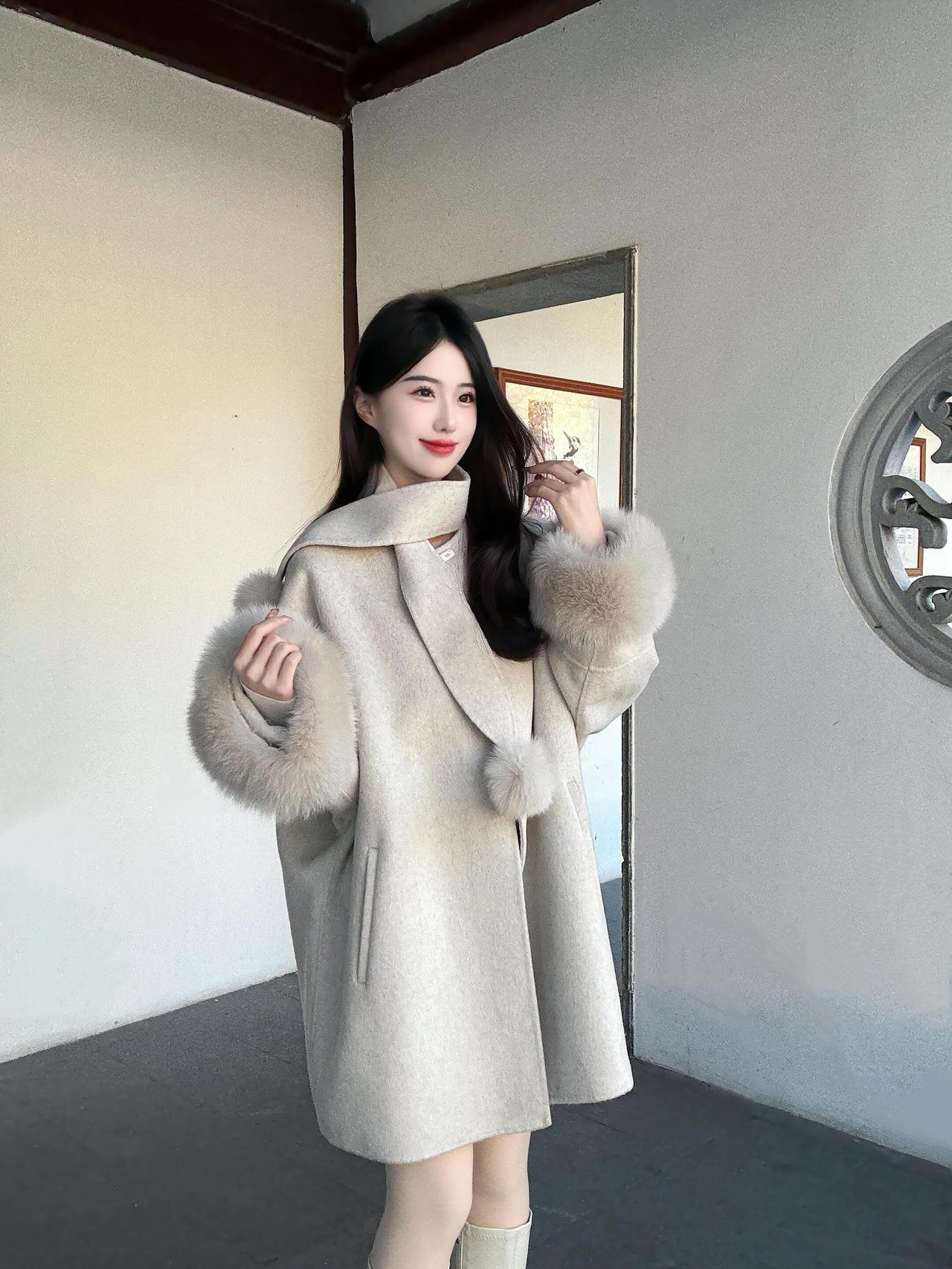 白色氛围感🤍留洋千金的感觉大衣搭配长靴好好看