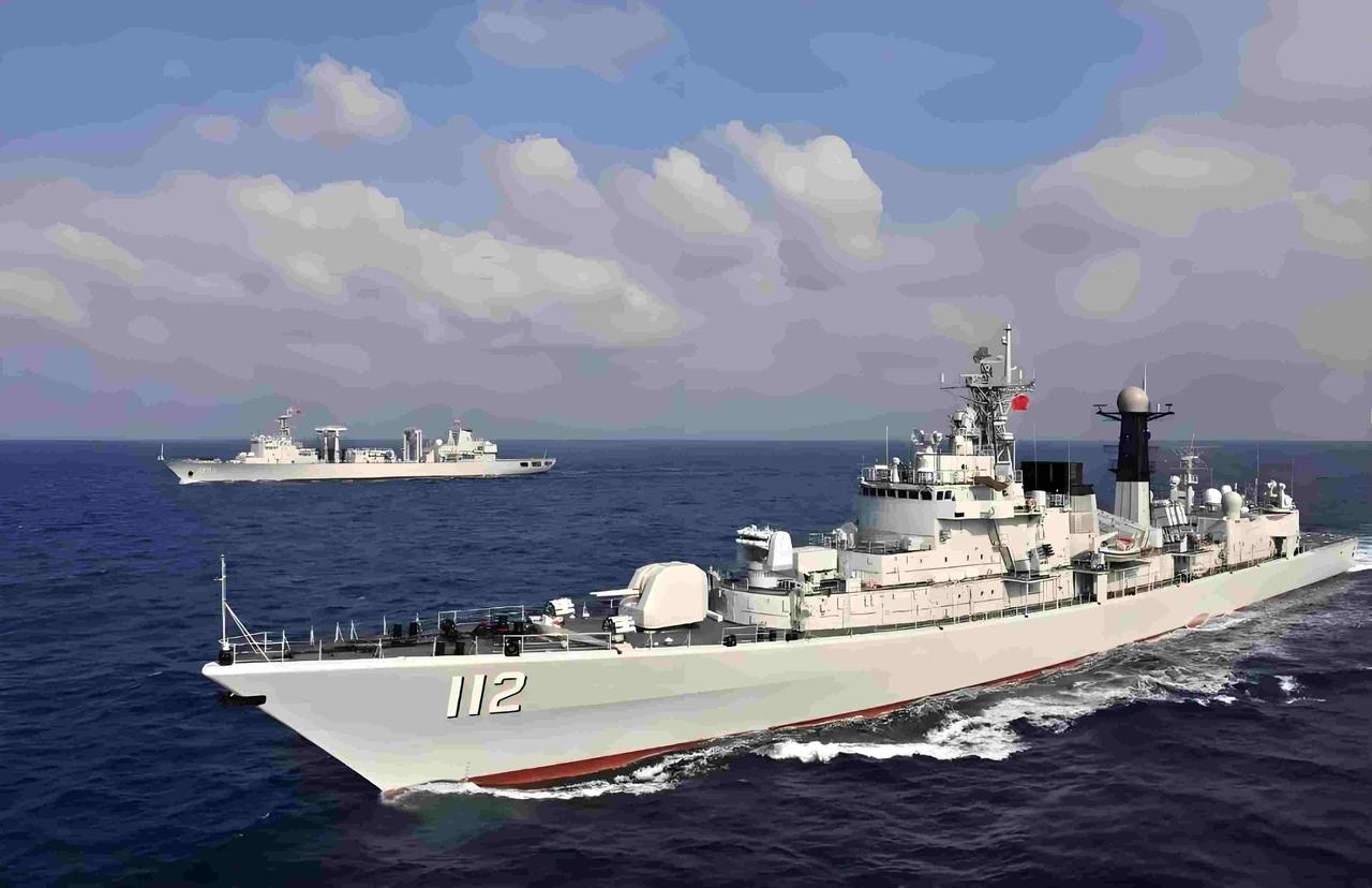 四国齐发动画“击沉”中国军舰，现实里却各自焦头烂额，虚拟胜利难掩战略焦虑20