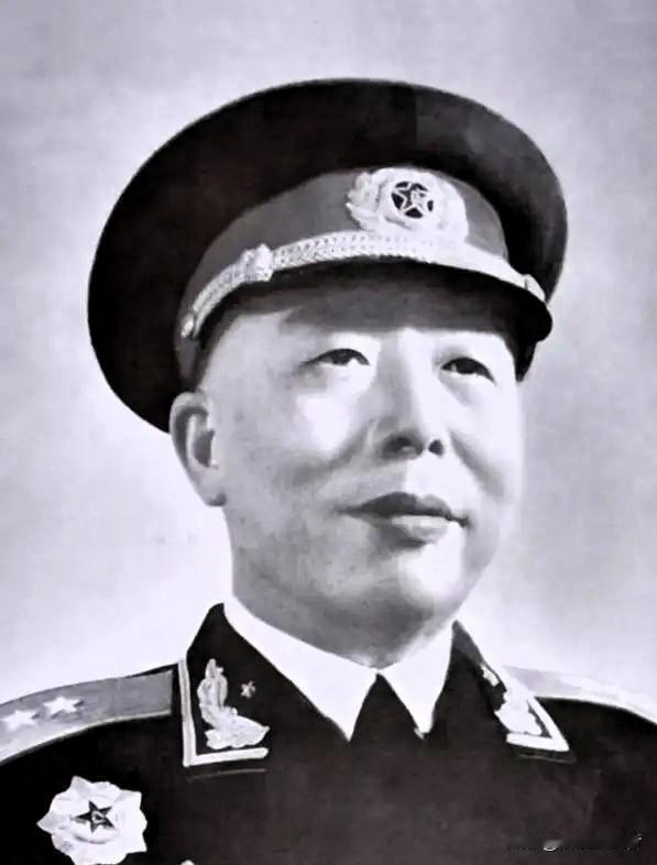 1939年，萧克通知宋时轮去开会，要求他交出兵权去延安学习，却遭宋时轮反对，萧克