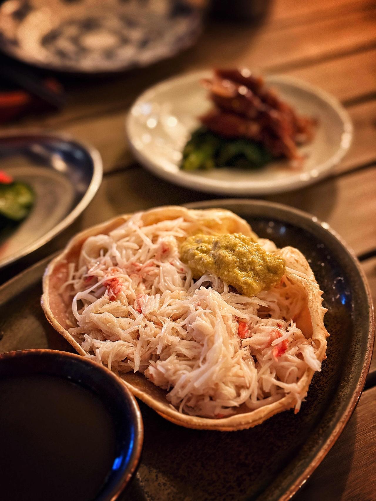 火爆全网的顶流居酒屋，值得N刷！周五晚上，本来只是路过茂名南路随便找家店吃晚