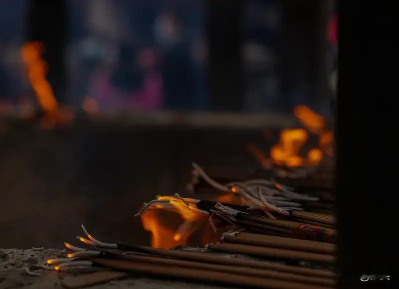 大部分时候我们的不快乐不是因为得不到而是拥有的太多珍惜拥有得不到便不强