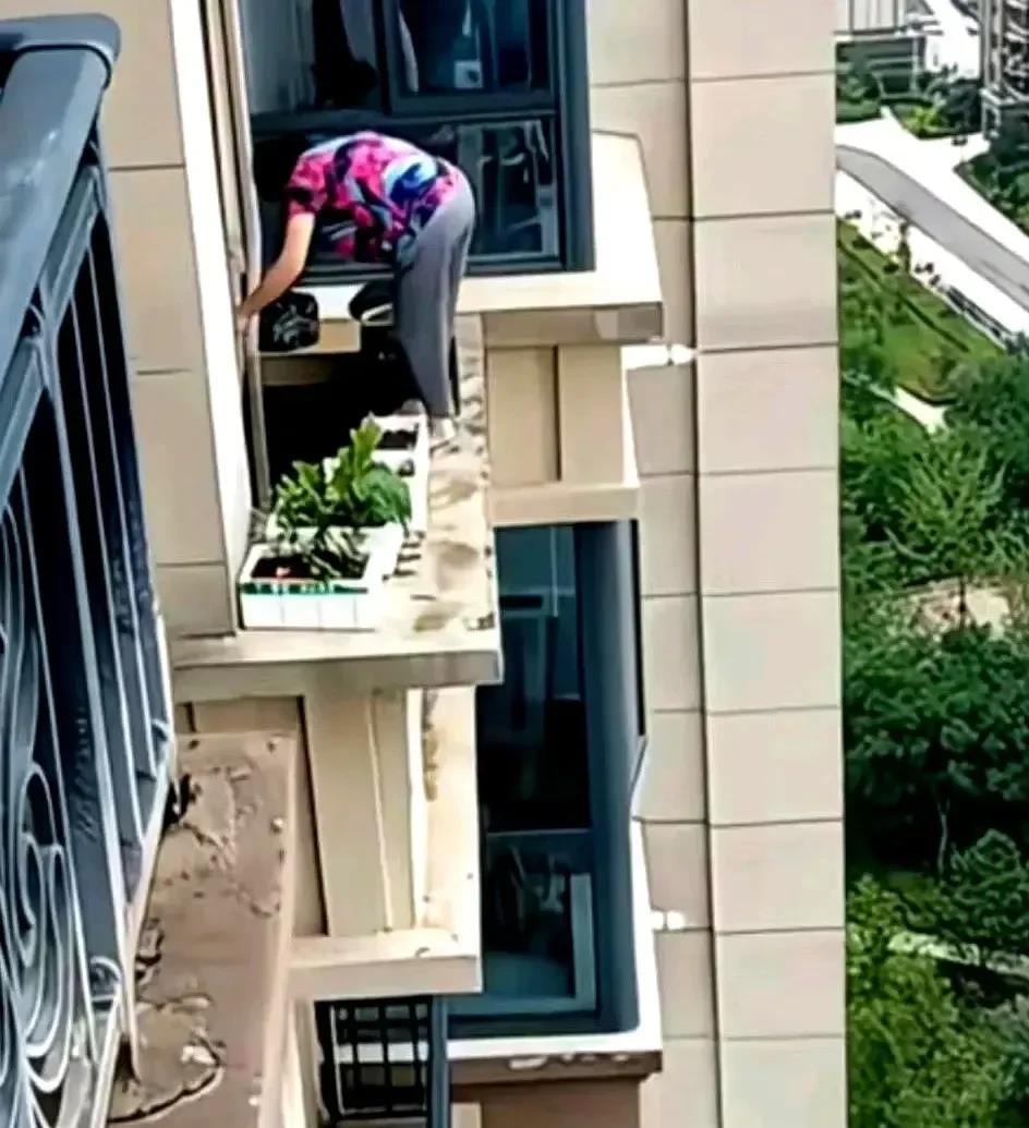 物业不作为啊。