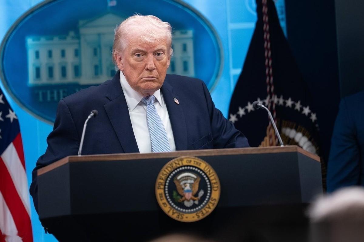 特朗普的真实意图，还是瞒不住了！种种迹象表明，特朗普看似推进谈判，实则真实意图