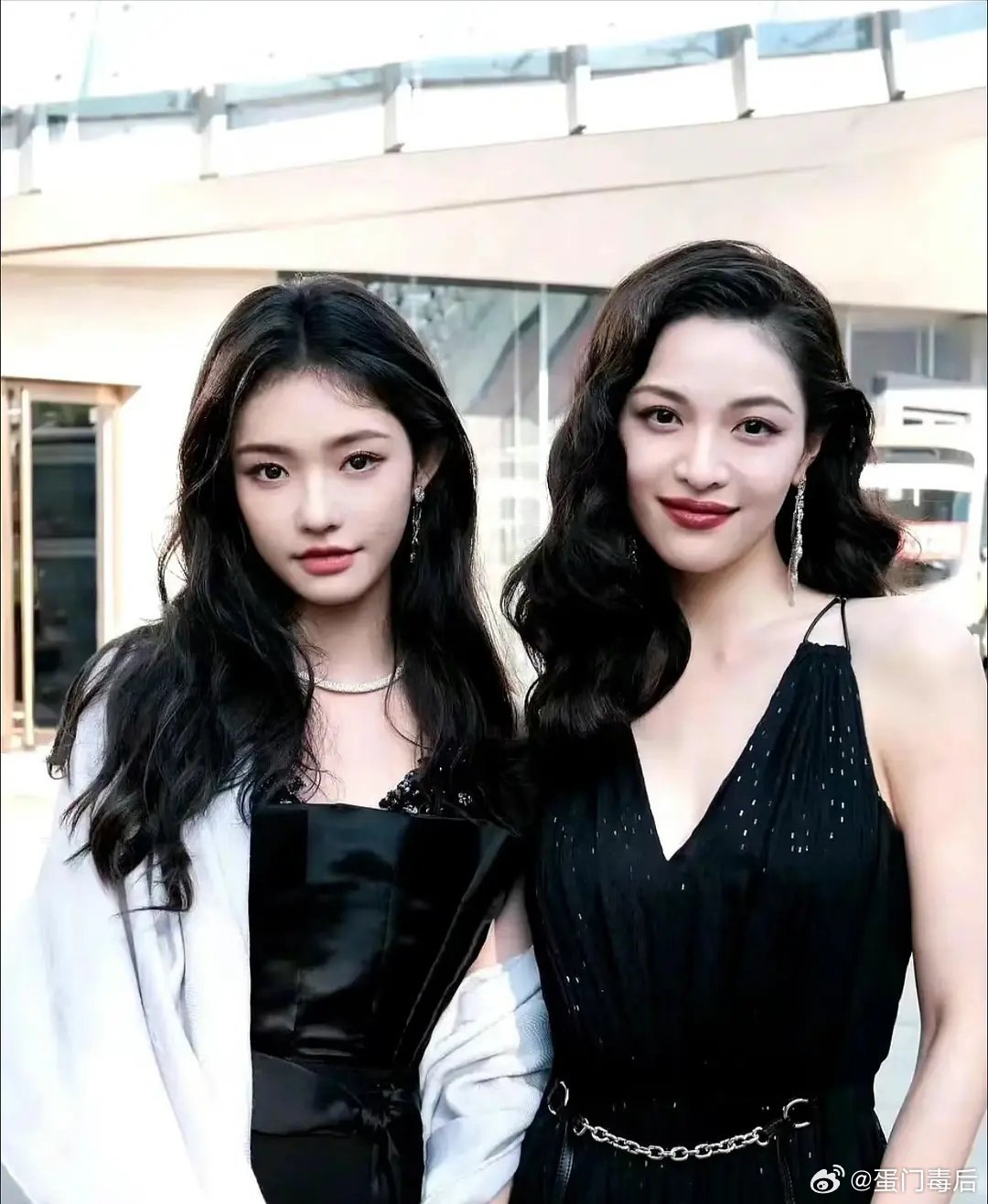 我的天，林允的头真的好小啊