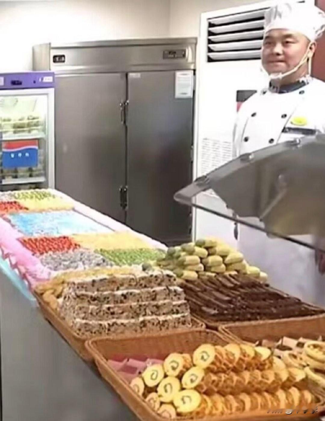 这就是航母上的伙食吗？[doge][doge][doge]一般般，等哪天太空战舰服役了，再