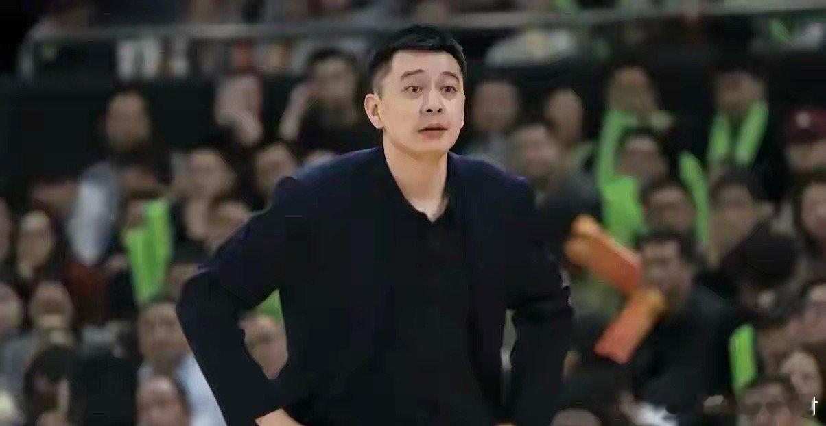 杨鸣有眼光，选了一个山寨布朗。千呼万唤始出来的辽宁男篮的布朗终于闪亮登场了