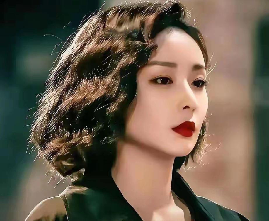 高叶被问最贵片酬，笑称超一亿！记者愣住，真相太好哭高叶被记者追问最