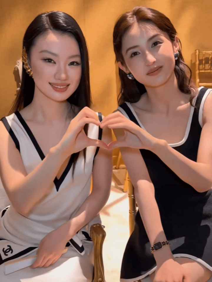 张子枫和单依纯同框，没有对比就没有伤害，你觉得谁赢了？