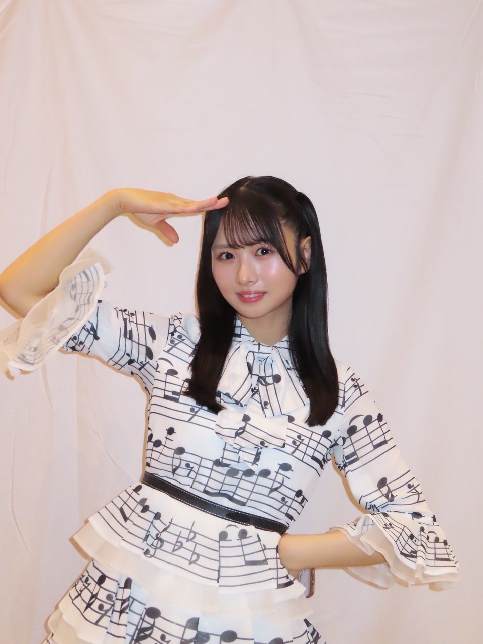 ひなの「いくつか最近の四期生との写真を。ほのかちゃん、ご機嫌ピースでかわいいね⛵