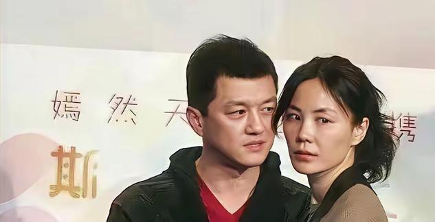 李亚鹏这辈子最大的错，就是在感情里一直拎不清。当年和瞿颖都到谈婚论嫁的地步了，瞿