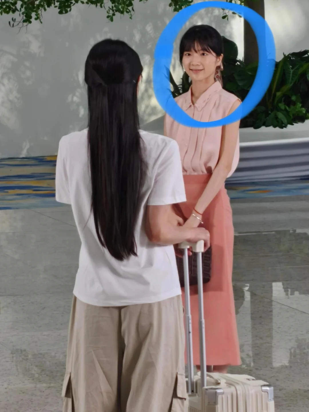 《给阿嬷的情书》女主角，在机场偶遇