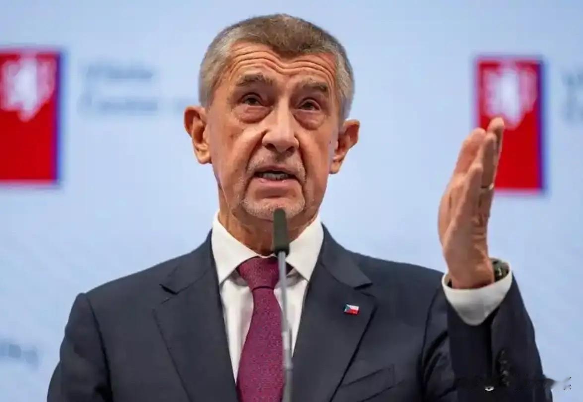 71岁的小国总理好猛！喊话国内亲美派：你们想窜台，我让你们连飞机都登不上！越