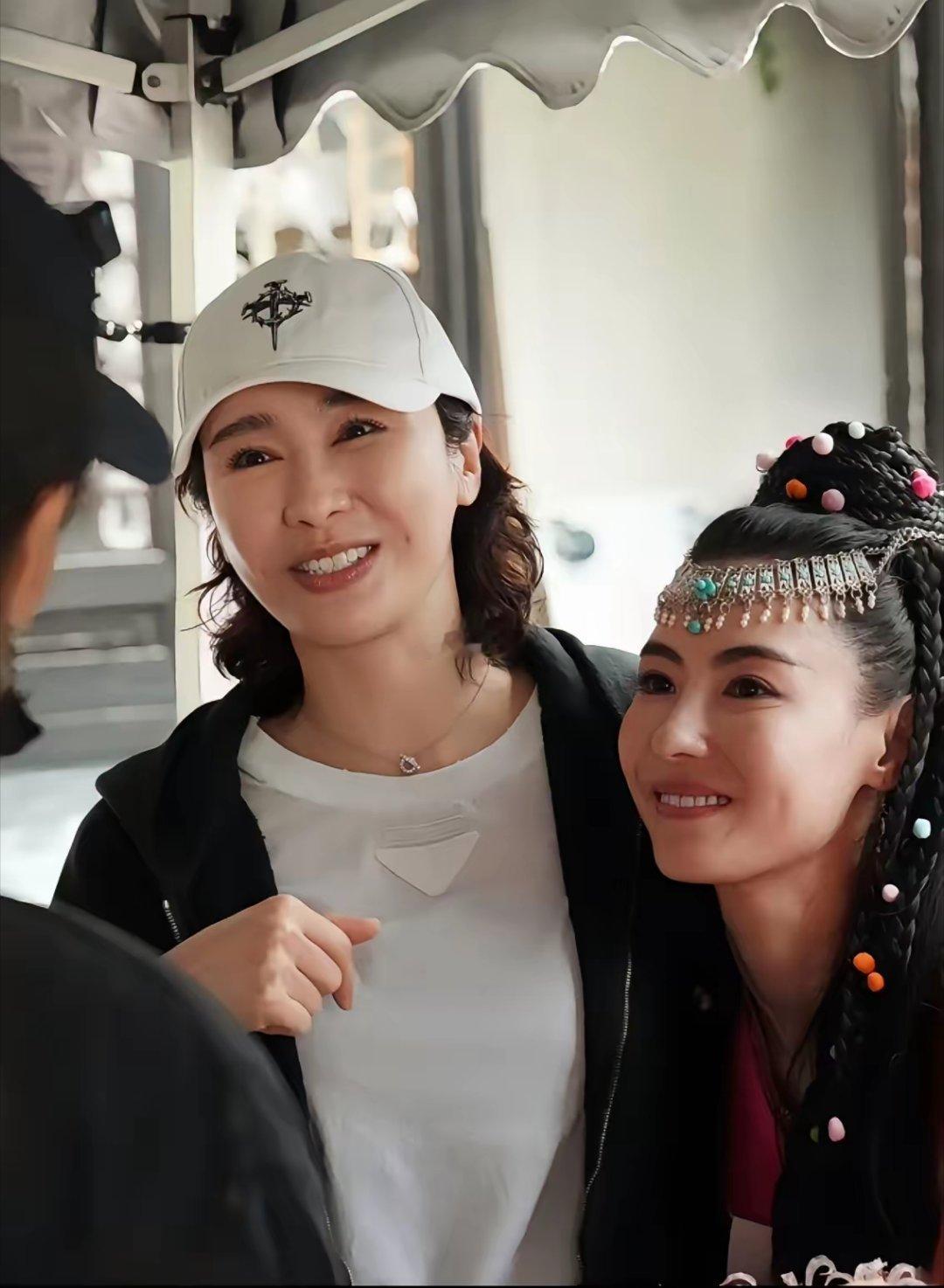 刘嘉玲怎么也没有料到,港娱圈最疼张柏芝的人既不是向太,更不是她的前婆婆拉姑,