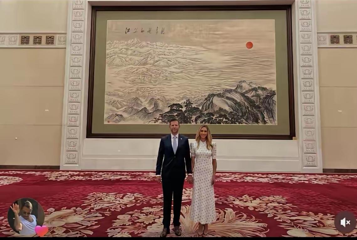 特朗普儿子发布的北京之行照片，江山如此多娇​​​​​好伟大的画作！这幅由
