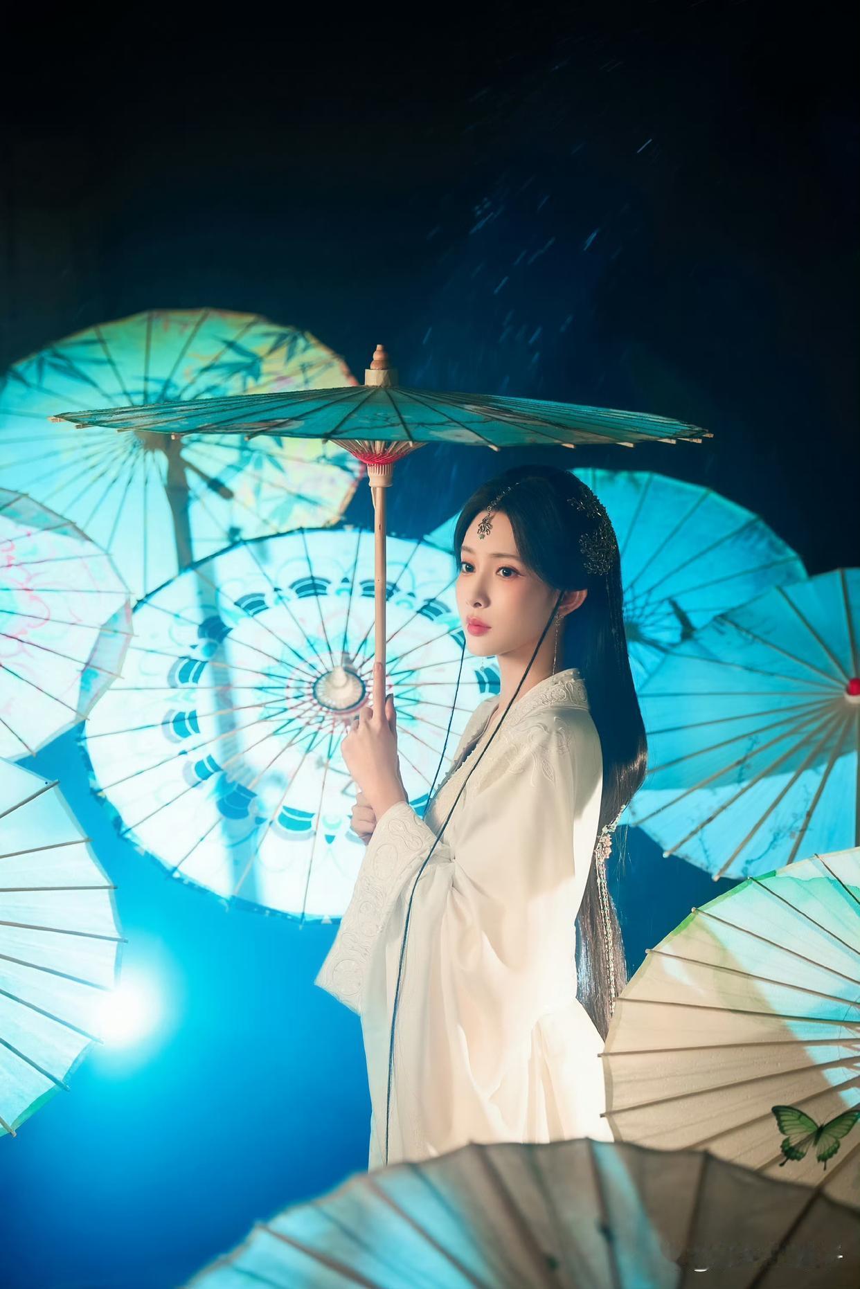 1.颖儿减肥方式特别极端，有时候一天只吃一点点老干妈，一般人是真的做不到这种程度
