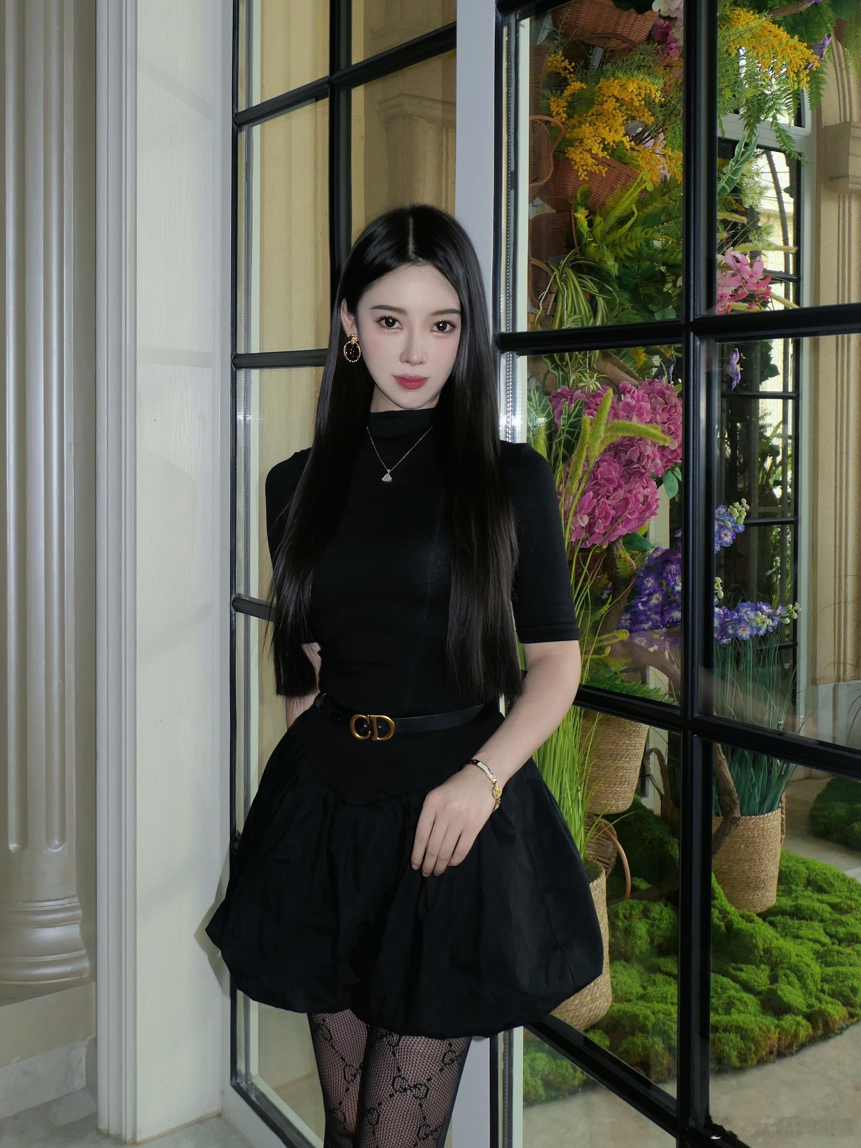 黑色玫瑰🥀​​​