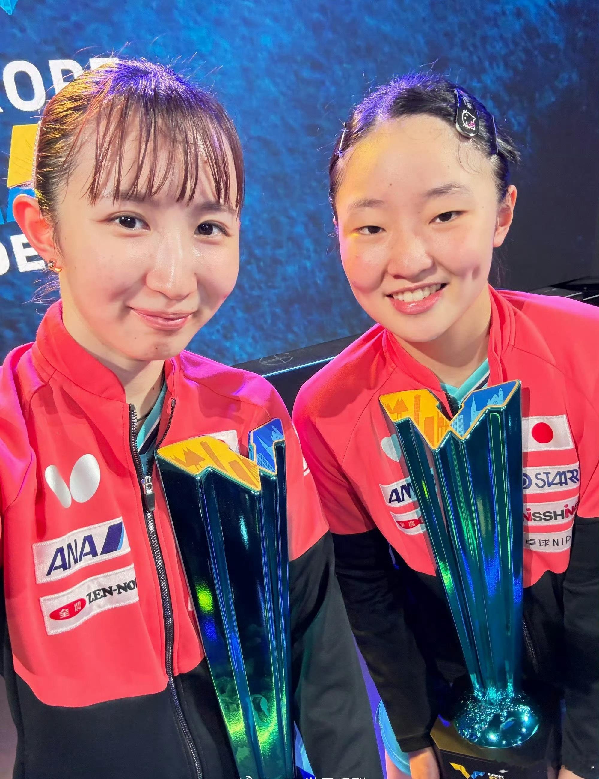 张本美和早田希娜瑞典大满贯夺冠北京时间8月15日晚间，WTT瑞典大满贯女双决赛落