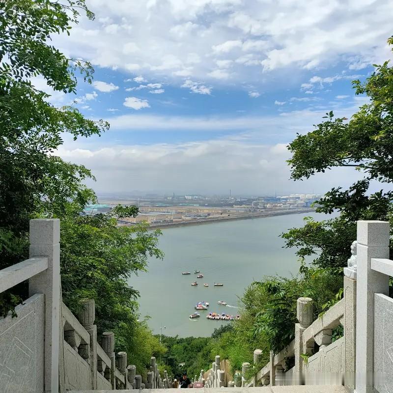 合肥二手房近一年大跌、新房却受青睐，会复刻福州楼市走势吗？结合2025.6-