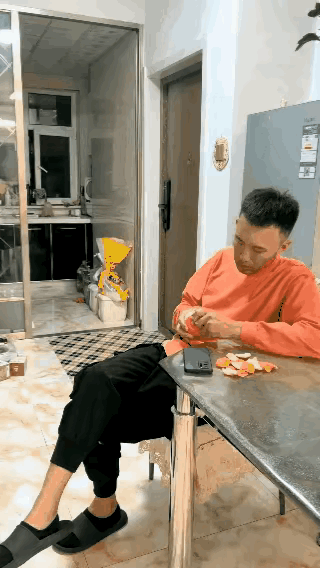 不懂就问，小哥哥究竟想干嘛？