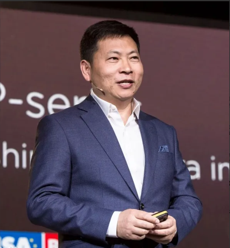 不可思议！就在刚刚华为正式官宣了！9月4日，华为在深圳宣布：推出首款智慧屏M