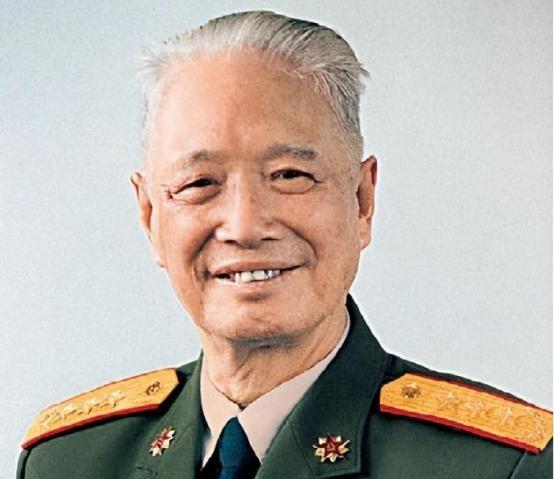 全军已经按党中央决定开始为自卫反击作战做准备，张震却在这个节骨眼上提出不同意见。