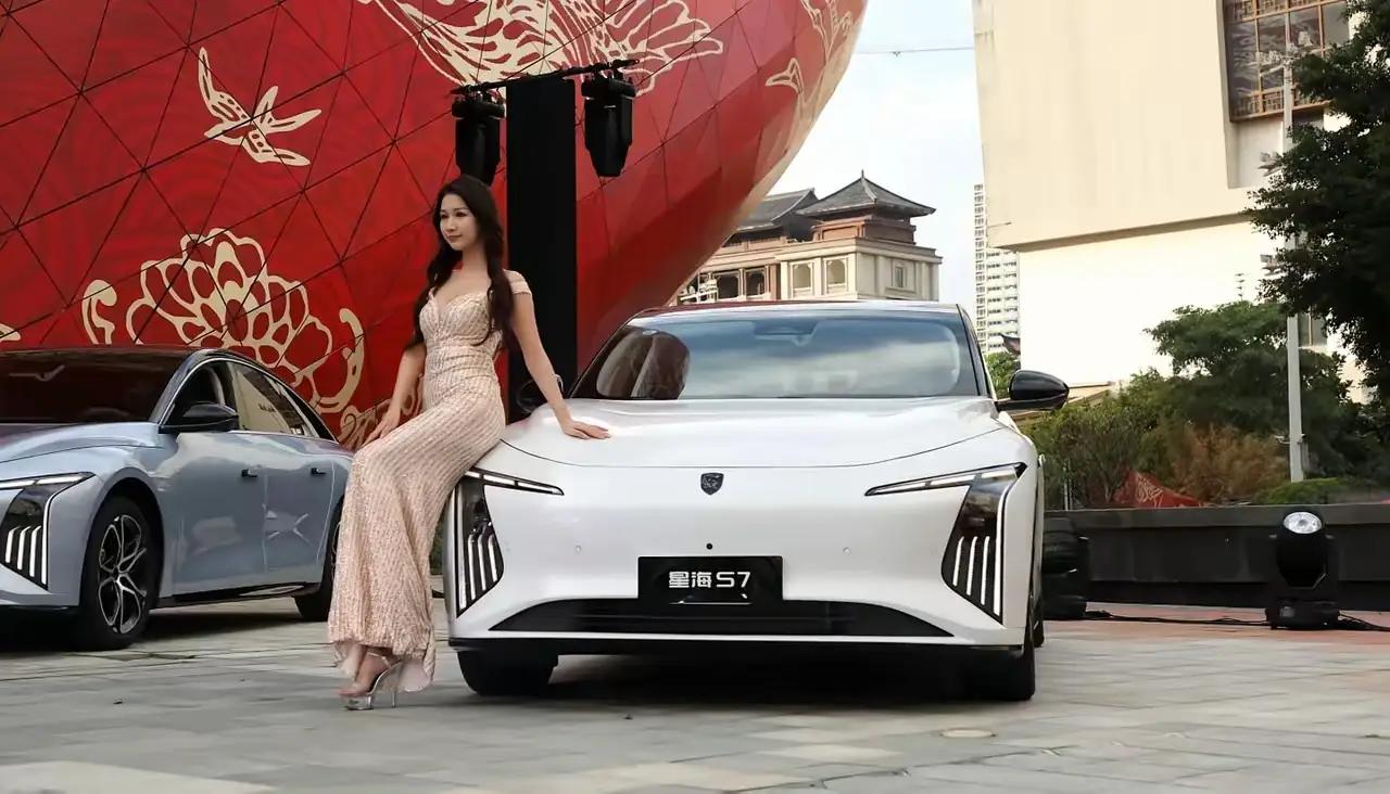 一箱油在哪个国家最贵，想不到国内油价还不是最贵的:​英国：约需800元人民币，