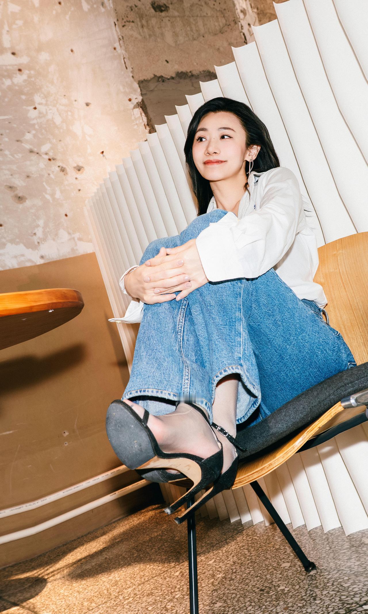 女生如何穿搭看起来时尚更有品味呢精致女神范穿搭女性时尚穿搭