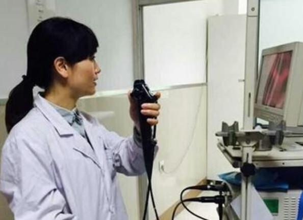 14岁女生没来大姨妈, 妈妈以为怀孕了, 检查后妈妈松了一口气