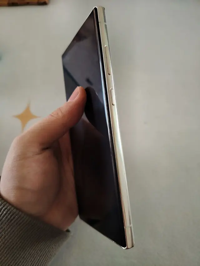 三星Galaxy S23 Ultra现在还有人在用嘛?