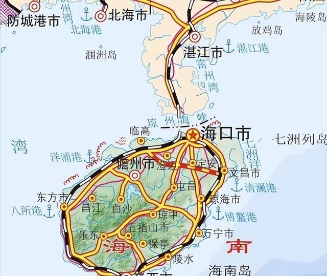 为何非洲的矿石、中东的油气，非得在新加坡卸货重装，不能直接运到我们的港口？就连东